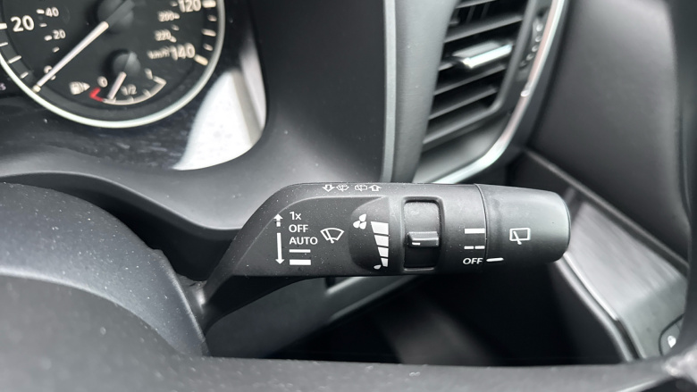 Nissan Qashqai 1.3 DiG-T MH Acenta Premium 5dr Petrol Hatchback